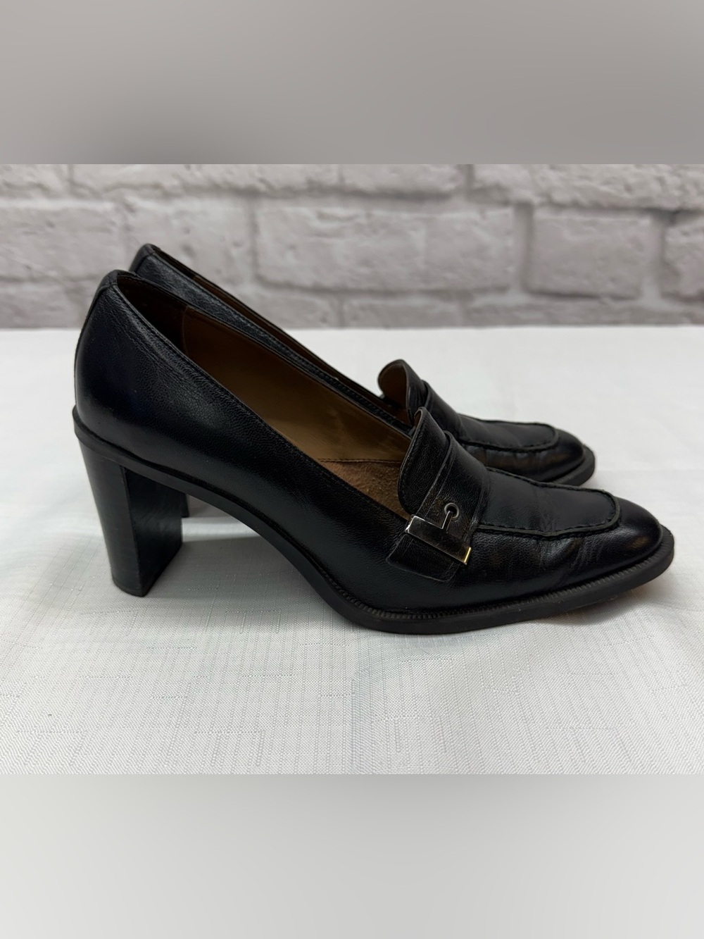 Classic Black Leather Mid-Heel Loafer Pumps 6.5